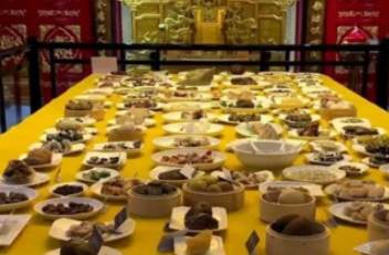 古代皇帝吃完剩下的饭菜都倒掉了吗？