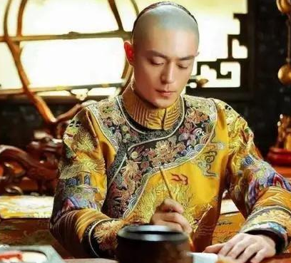 古代皇帝一天是如何渡过的 乾隆皇帝每天三点就起床了