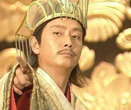 隋炀帝杨广和隋文帝杨坚相比 两人谁的功绩更大