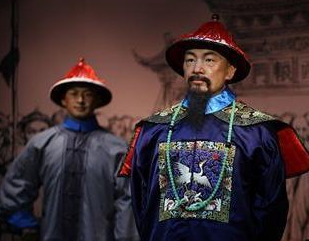 清朝时期总督、提督、巡抚是什么官职？权力有何差距？