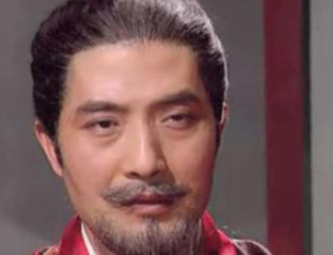 三国时期司马昭在钟会造反讨伐时，手上有多少兵力？