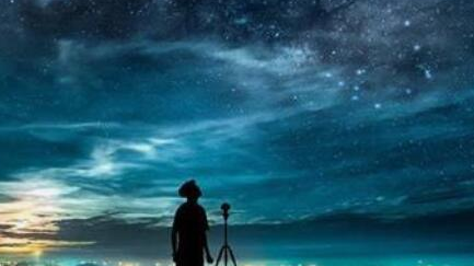 为什么星星会有不同的颜色？因为它表面温度的不同