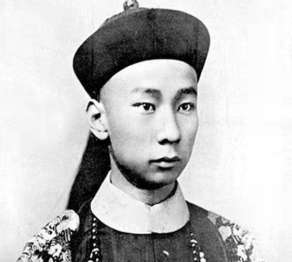 清朝时期，亲王的俸禄够养家吗？