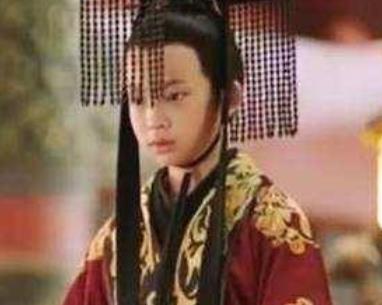 王莽的女儿孝平皇后，最后为何自焚而死？