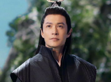 《与君初相识》郑国霖饰演什么角色？时隔17年颜值依旧能打