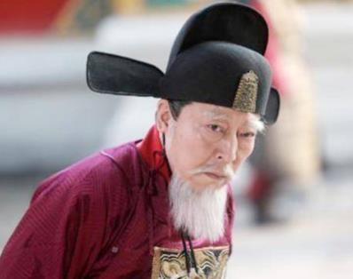 嘉靖皇帝处死严世蕃，为何不杀严嵩？