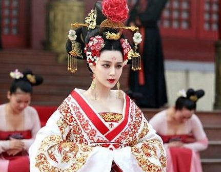 武则天一共有两任丈夫 武则天最后为何跟李治合葬