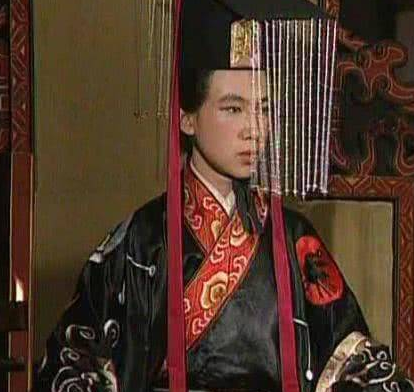曹操是怎么挟天子以令诸侯的 曹操的目的是什么