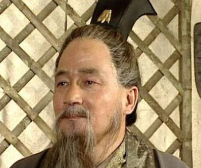 东吴开国元勋张昭为什么没当丞相？