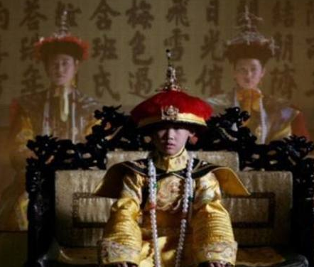 古代皇帝和太后相比 两者谁的权力更大