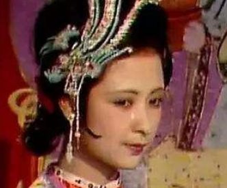 红楼梦尤二姐做了什么，王熙凤一定要害她