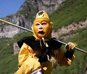 《西游记》中孙悟空除了金箍棒之外还有什么武器？