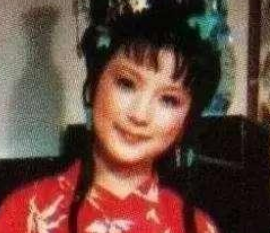 红楼梦薛宝钗对史湘云的态度怎么样？