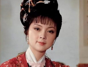红楼梦中邢岫烟与薛宝钗一样，是一个很会推销自己的女子