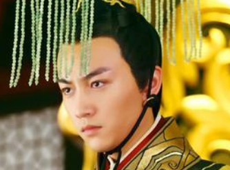 历史上霍成君为了成为皇后都做了什么事？
