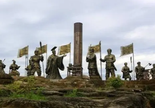 马希范：南楚武穆王马殷第四子，在土家族民间具有极高的声望