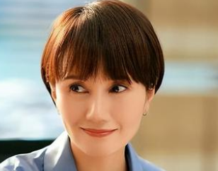 《玫瑰之战》8月8日晚开播，袁泉领衔4大实力派