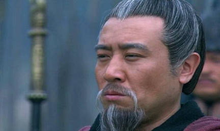 曹操与刘备都对马超有极高评价，为何却被迫归顺了刘备？