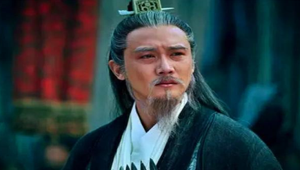 子初和孝直到底是谁？竟可以和诸葛亮、庞统相提并论