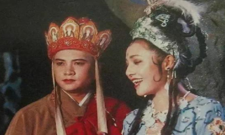 在西游记中，为什么大多数女妖怪捉住唐僧都想和他成亲？