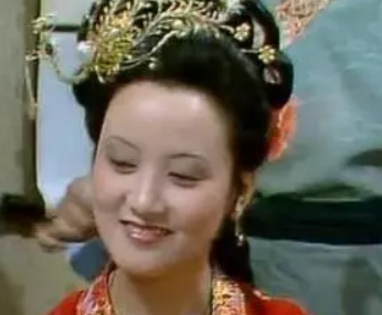 红楼梦中贾母掰谎的背后到底是什么意义？