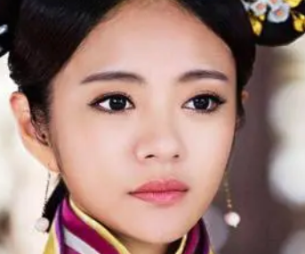 和珅一共有多少妻妾？她们的下场怎么样？