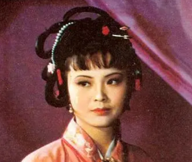 红楼梦中尤三姐自刎是因为柳湘莲的退婚吗？
