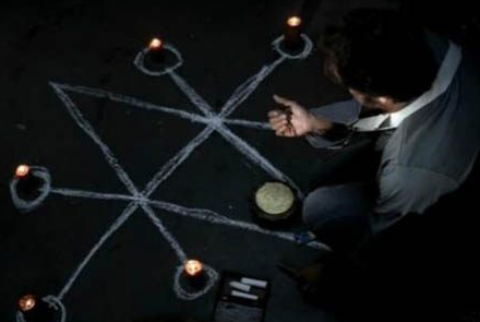 诸葛亮借七星灯续命 魏延到底是故意踢翻还是无心之举