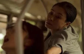 《开端》拿高压锅的大妈为什么杀李诗情？