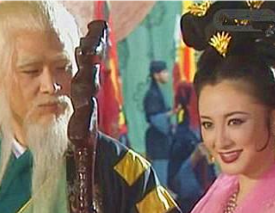 西游记中白鹿精是什么身份？他要要小孩心肝做什么？