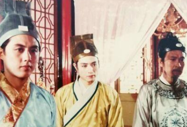 红楼梦中修建大观园的背后都隐藏了什么样的利益？