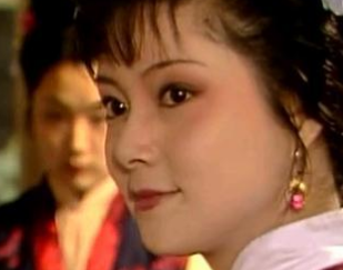 红楼梦中宝钗离开大观园后，李纨和尤氏在笑什么？