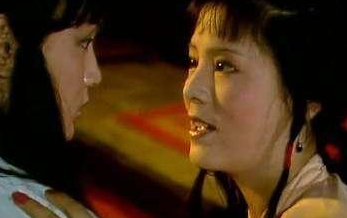 《红楼梦》里袭人与贾宝玉偷试云雨，怎么闹得人尽皆知？