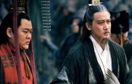 刘禅成年后，为何诸葛亮没有立刻还政呢？