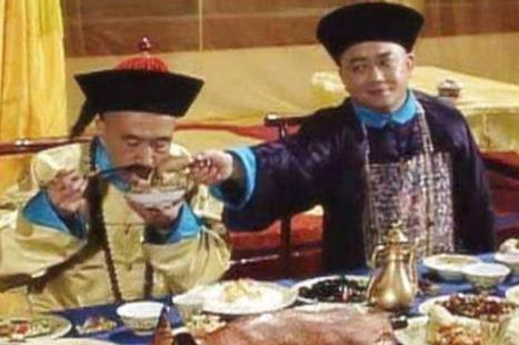 刘墉为什么会叫刘罗锅呢？