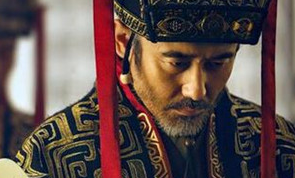 历史上司马懿是怎么取得并保持曹操和曹丕信任的？