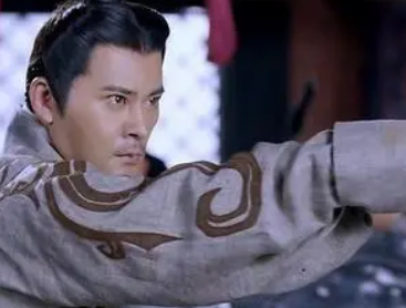 刘演：汉光武帝刘秀的同母兄，屡立战功却遭到猜忌