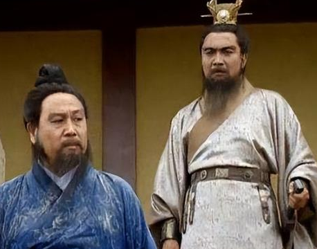 陈宫先背叛曹操又背叛吕布 陈宫算是一个正义之士吗