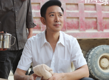 《春风又绿江南岸》在江苏卫视开播，剧中主创有不少熟面孔