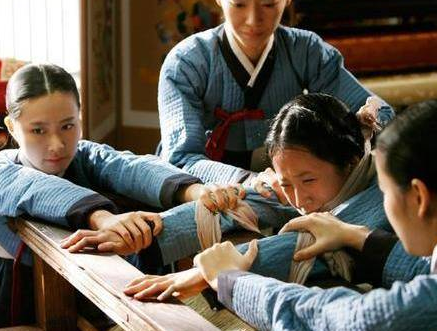 只是伺候妃子睡觉 古代宫女为何对此如此恐惧