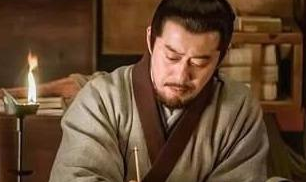 被诸葛亮废为平民的李严，为何会为了诸葛亮哭？