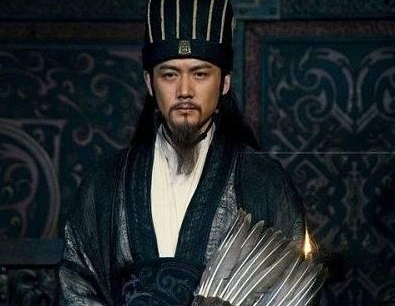 历史上诸葛亮出山后是什么样的 诸葛亮又是什么时候掌握大权的