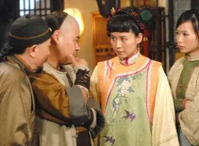 施公案第301回：张挂榜文招寻绣履,追申冤屈拘质公堂