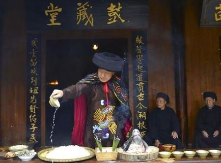 历朝律法对养蛊的处罚都十分严厉 这个蛊到底是什么