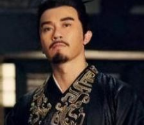 鲍信的一生对曹魏有何贡献？她的儿子是什么结局？