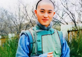 丰绅殷德：乾隆帝宠臣和珅嫡子，和珅去世后他的结局如何？