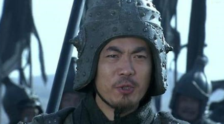 如果庞德和赵云在战场上交战，两人究竟谁会更厉害一些？