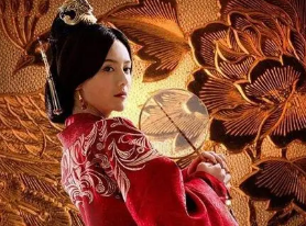 有哪些与文昭甄皇后相关的轶事典故？她留下了哪些作品？