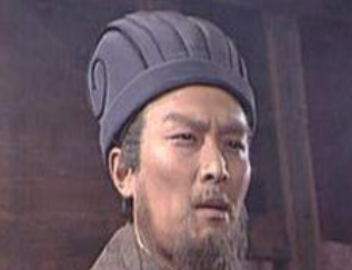 简雍与刘备之间的关系如何？他与诸葛亮之间有何故事？