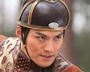 玄武门之变时，李元吉为何没能成功射杀李世民？